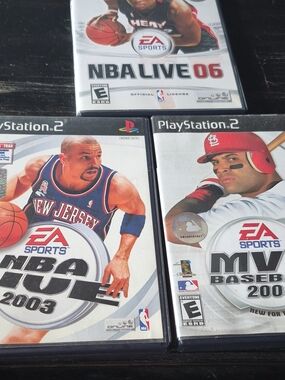 NBA/MVP PlayStation 2 Game Bundle - White